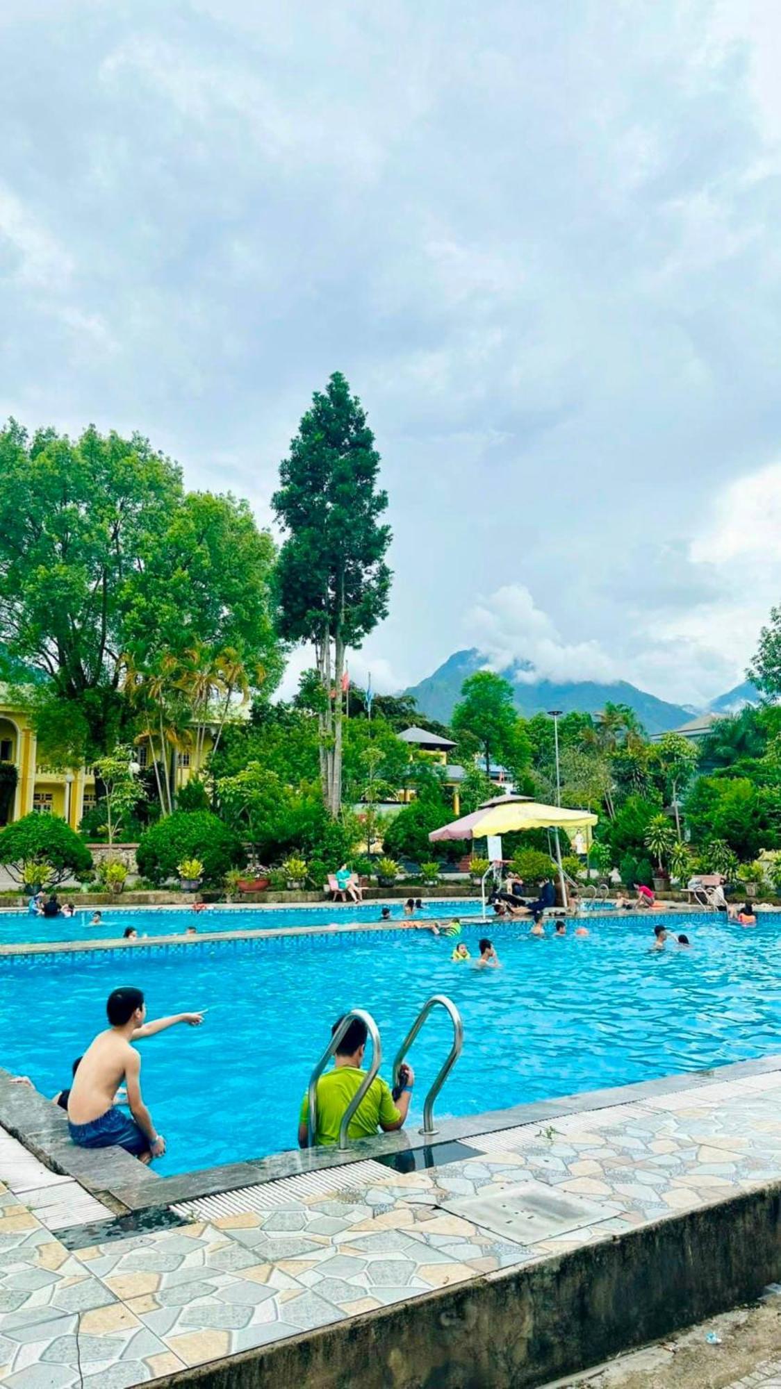 Hoang Lien Hotel Lai Châu Exteriör bild